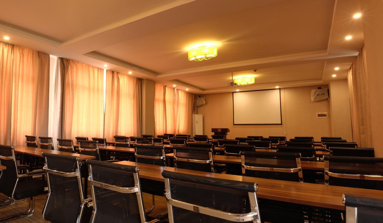 Dmall Hotel Kigali Exterior foto
